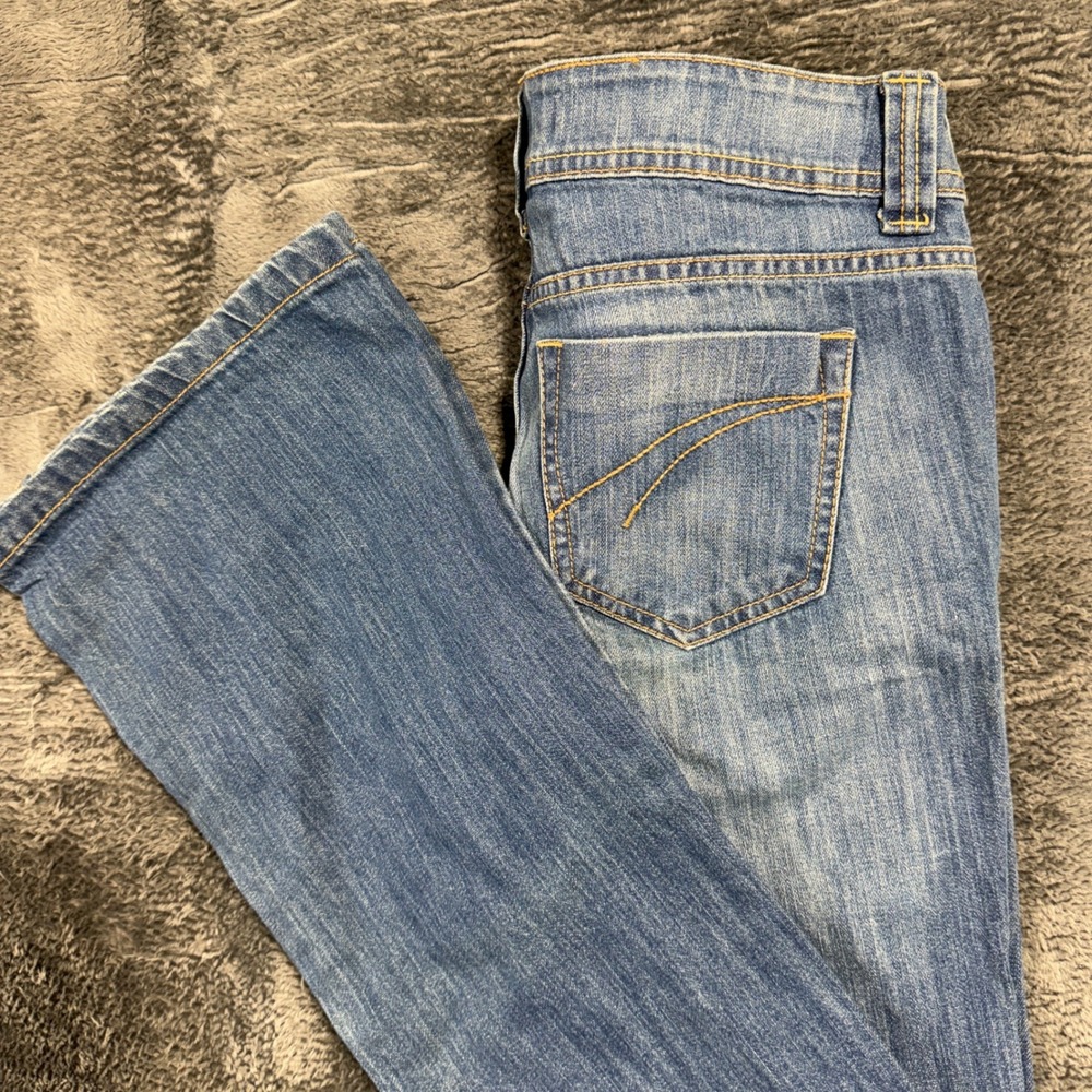 No Boundaries Flare Jeans Womens 7‎ Blue Medium Wash